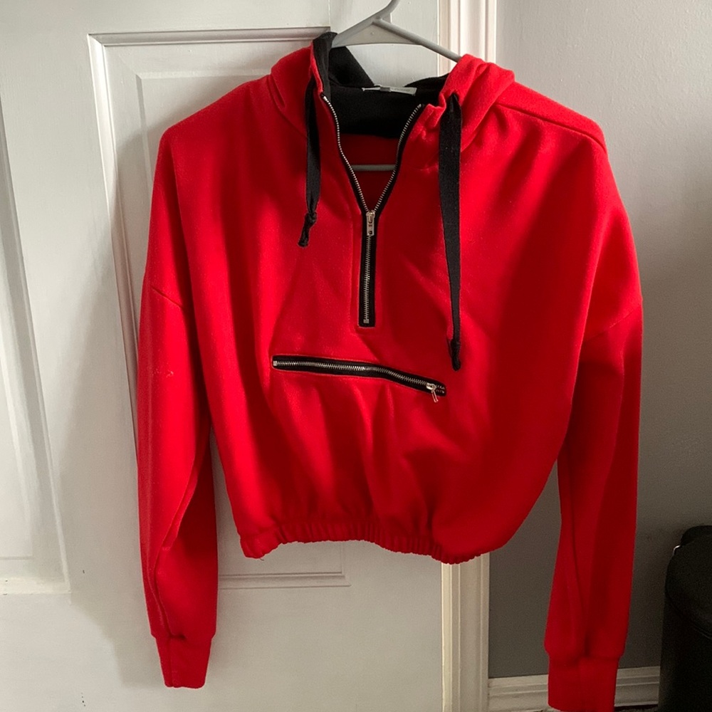 Charlotte Russe Red Cropped Hoodie. Size Medium.